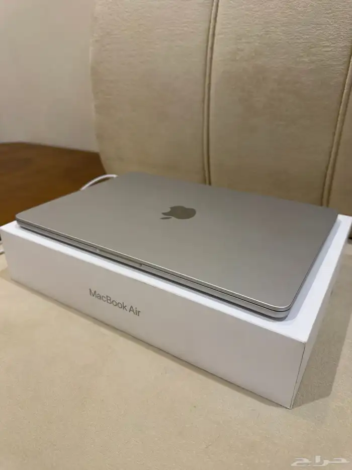 ماك بوك اير M4 5