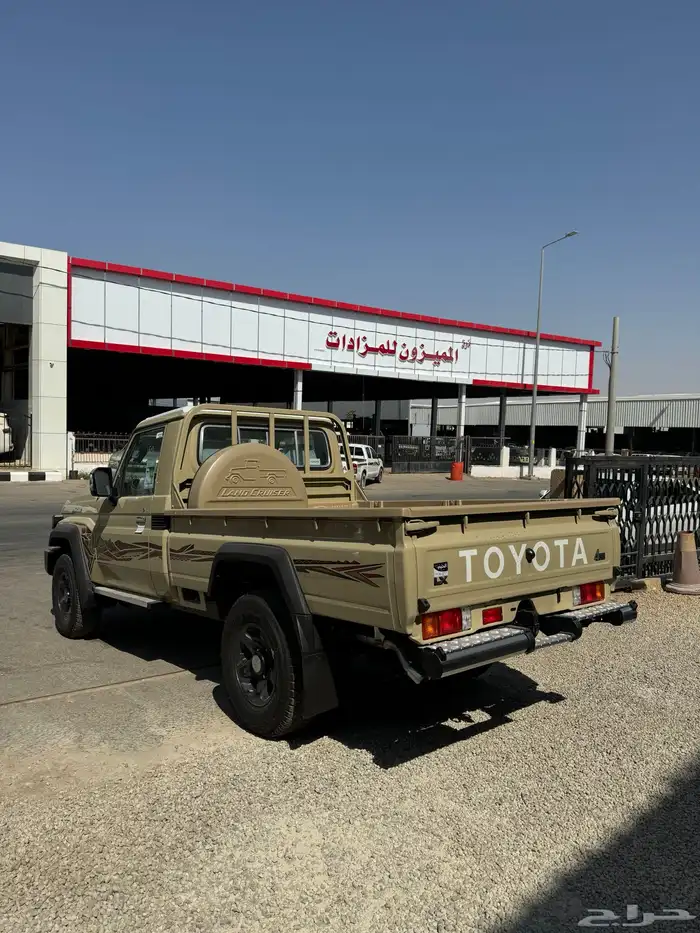 تويوتا شاص 2025 ديزل فل كامل رفرف قير عايدي سعودي جديد 7