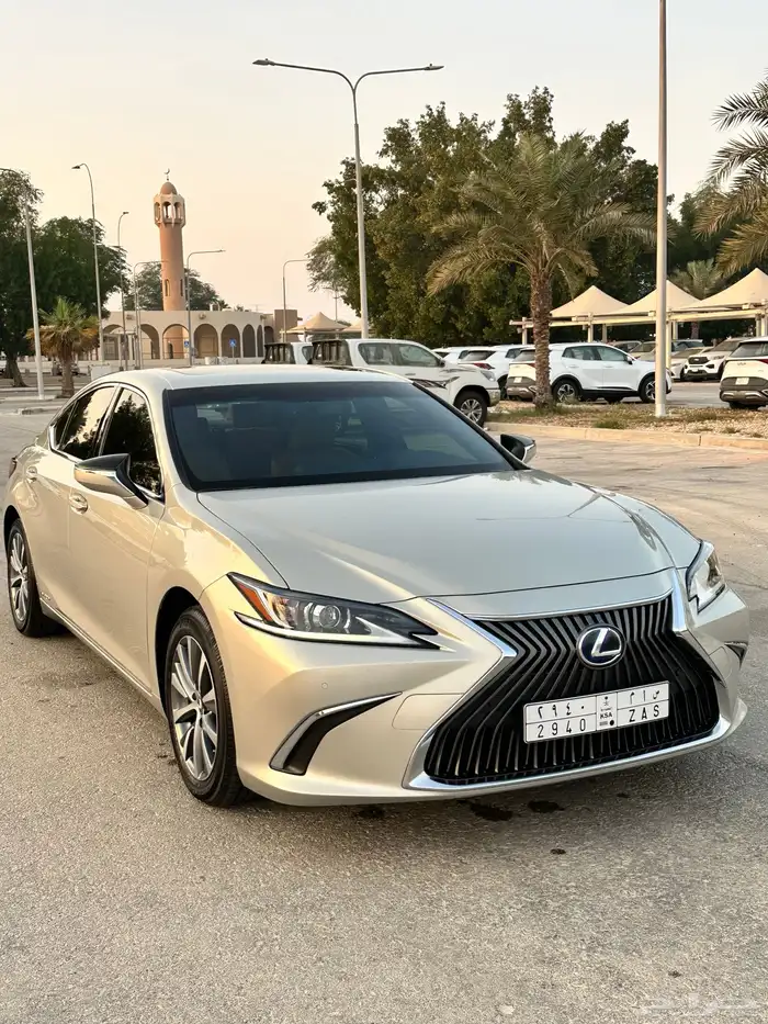 لكزس ES300h هايبرد موديل 2021 ( سعودي ) 2