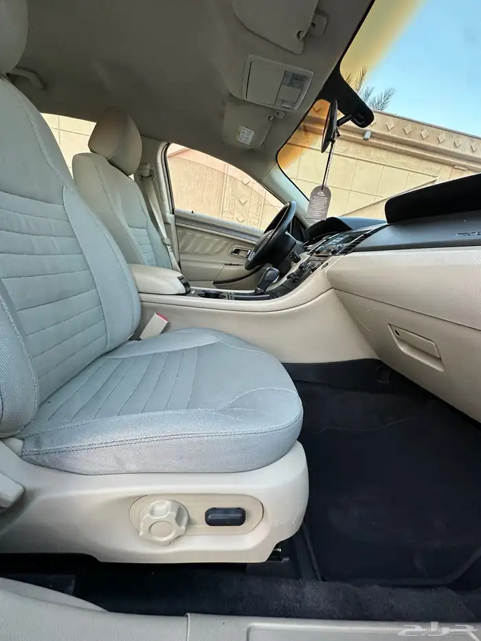 فورد تورس SE 2015 نص فل نظيف للبيع 9