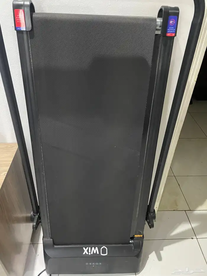 للبيع جهاز مشي ماركة ويكس شبه جديد يعمل بكفائة عالية 0