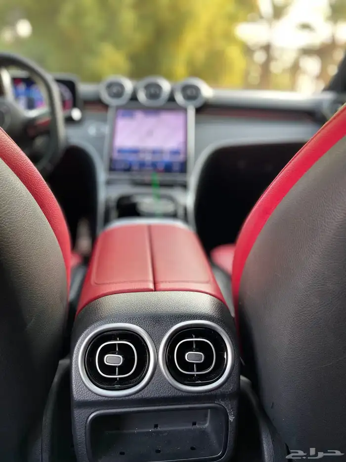 مرسيدس-C200-2023-AMG 23