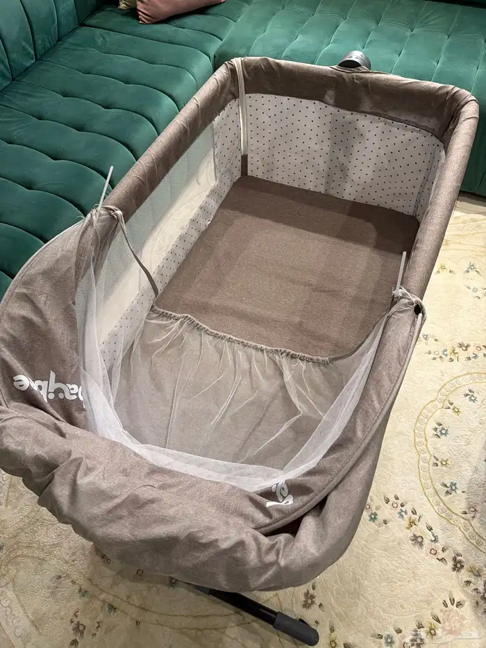 سرير اطفال 1