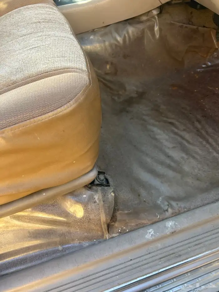 لاندكروزر 99 خليجي 4