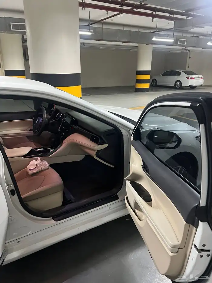 كامري 2022 هايبرد 18