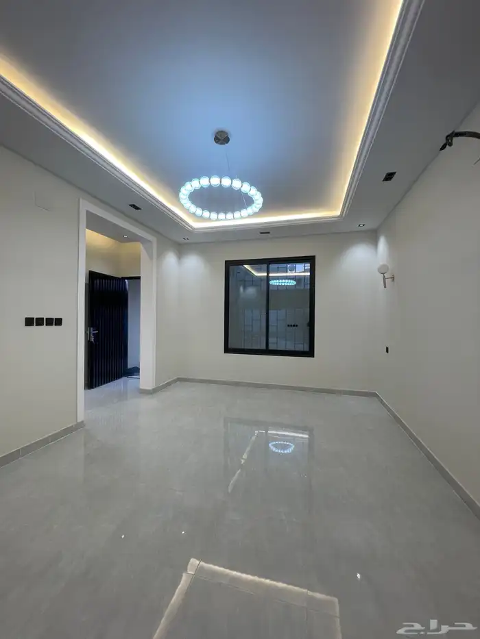 للبيع شقه دور ارضى بحوش طريق ابها الخميس 580 الف مقابل ضمك 6