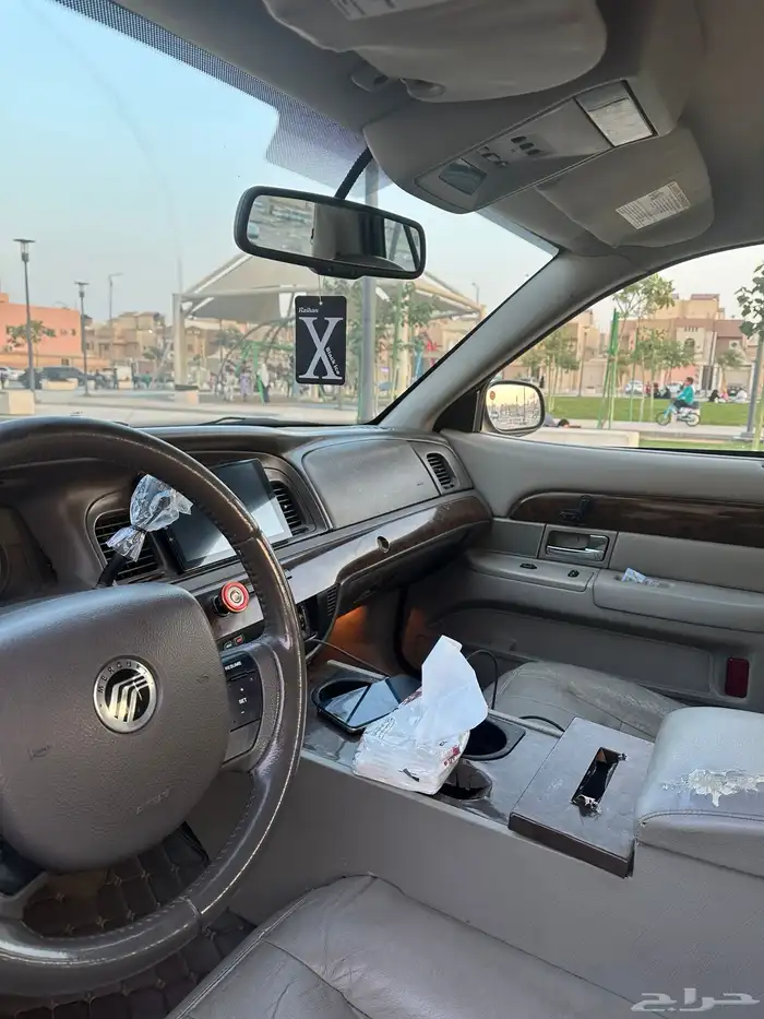 سياره فورد ماركيز 2