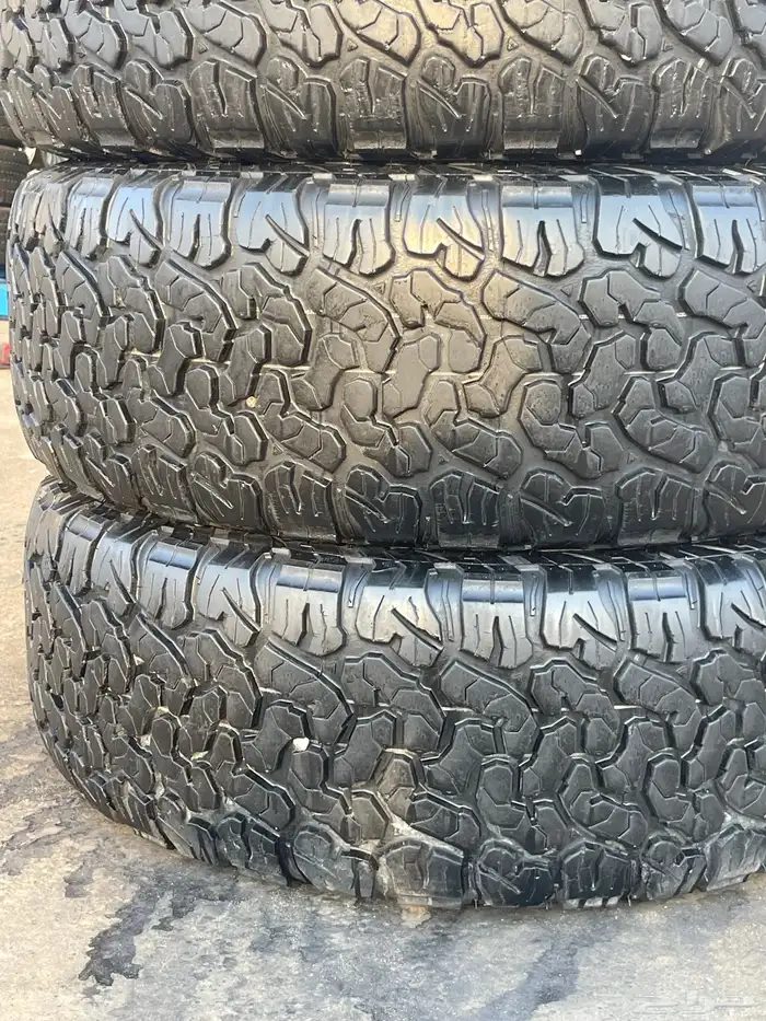 طقم كفرات حجري 285 70 17 1