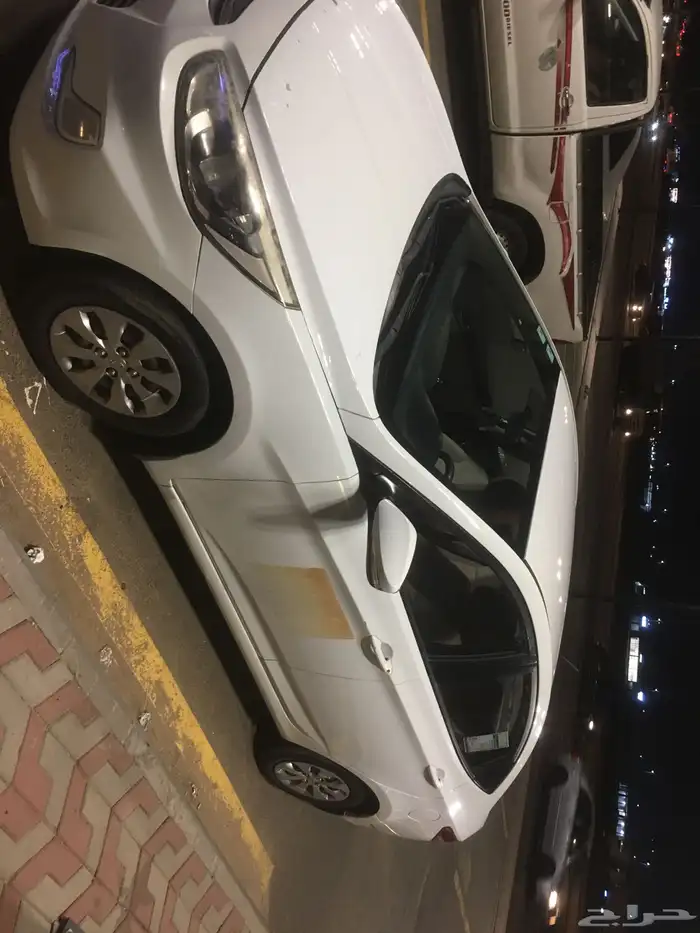 للبيع اكسنت 2016 0