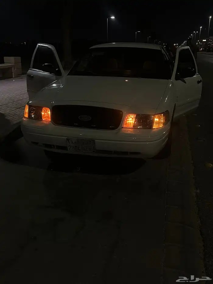 فورد فكتوريا بوليسي 2