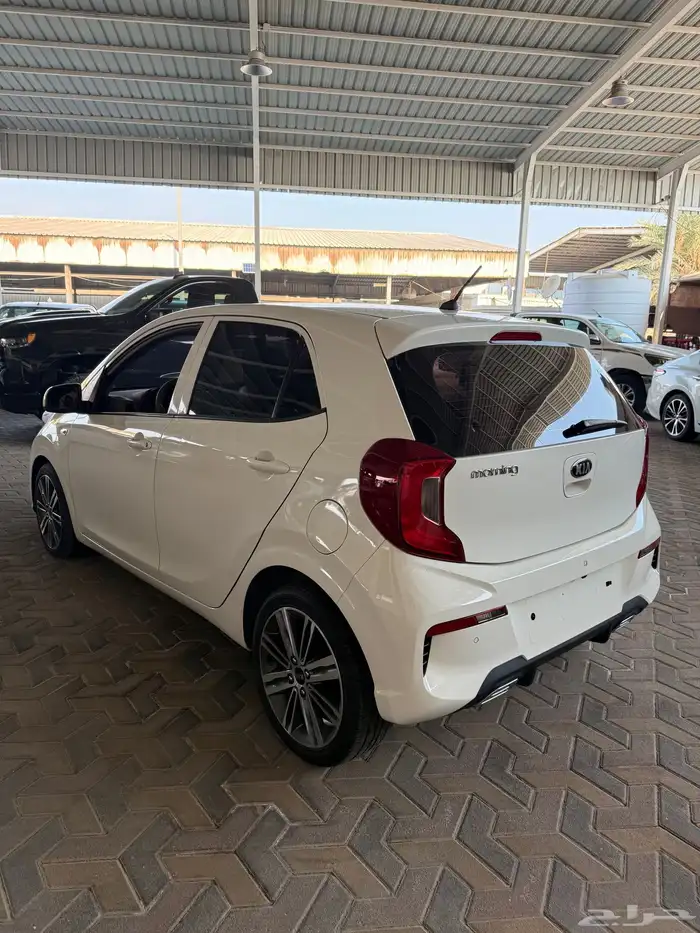 كيا بيكانتو موديل 2021 10