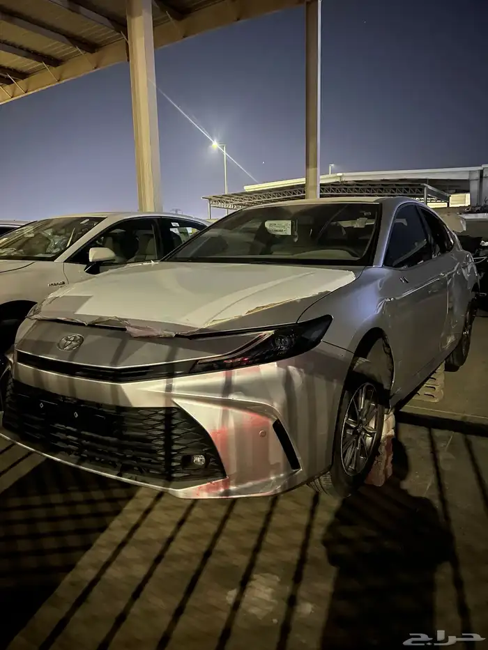 قطع غيار كامري كل ماتحتاجه من بودي وصدامات وشمعات واسطبات 8