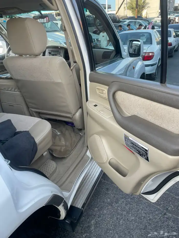 صالون شبه مخزن للبيع 3