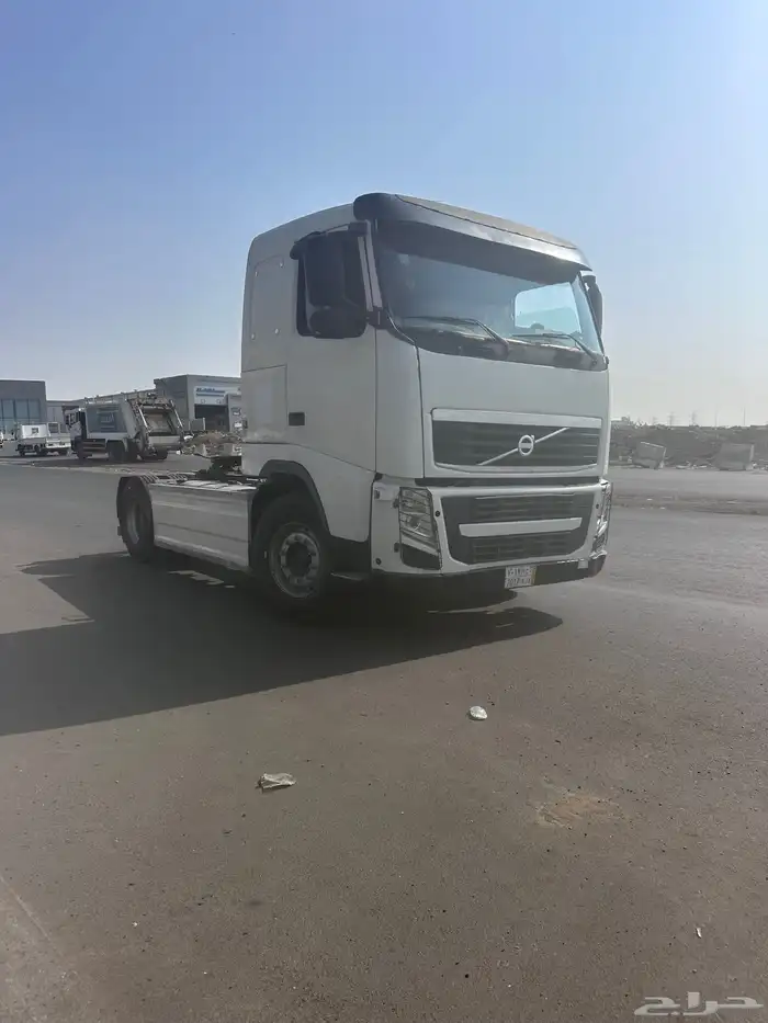 السلام عليك ورحمة الله وبركاته سياره فولفو 2011 زاهد 0