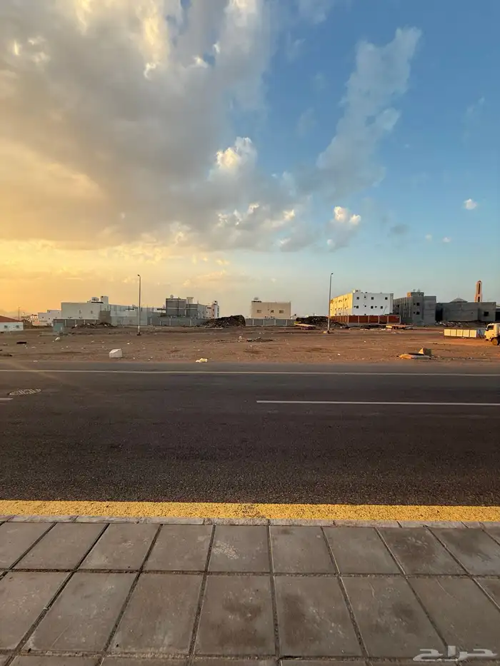 للبيع ارض تجار ية في مخطط النبلاء مساحة 660م 1