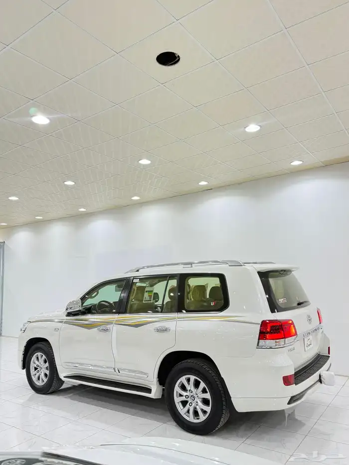 في اكس ار 2016 رقم 1 21