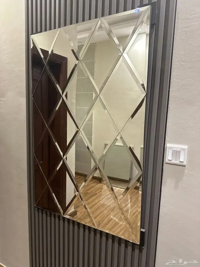 مرايتين نظيفة جدا 0