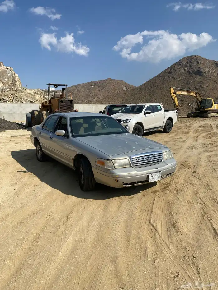 فورد فكتوريا 2002 للبيع 0