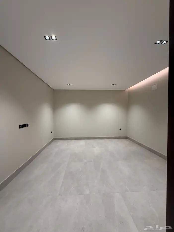 للبيع فيلا مودرن دورين وملحق بتصميم وديكورات معماريه حديثه 14