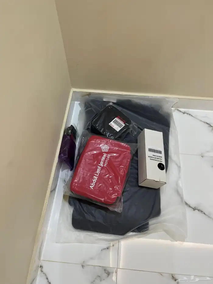 كامري 25   اللون أسود 6