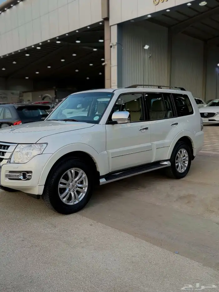 ميستوبيشي باجيرو 2020 - فل كامل علامات ذهبيه مخزن 2