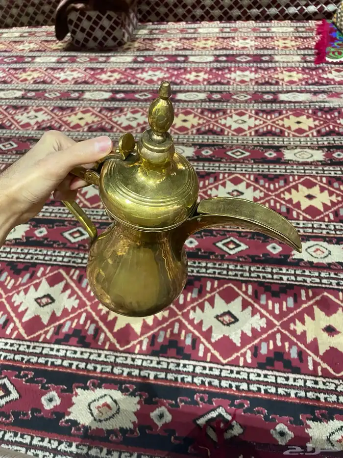 دله ذهبيه جميله صناعه هنديه حجمها متوسط 1