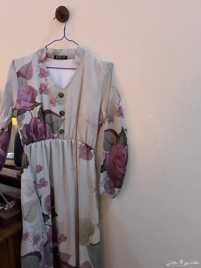 فستان للبيع يلبس مديم ولارج 0