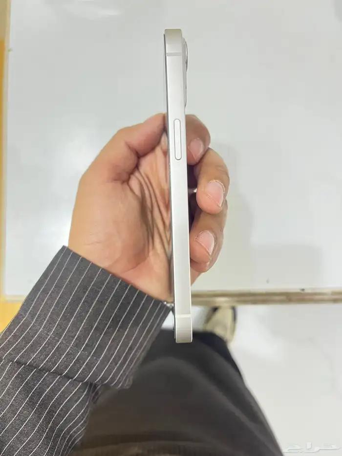 أيفون 13 عادي ابيض 1