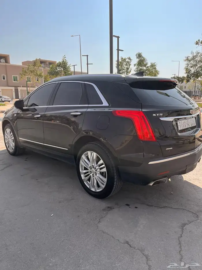 كاديلاك XT5 5
