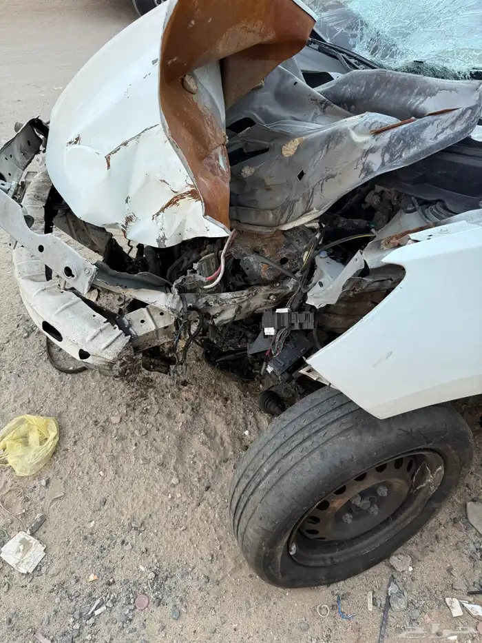 سيارة اتراج مصدومة 7