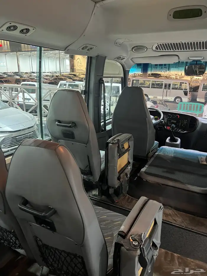 للبيع باص هونداي كونتي موديل 2011 ديزل 30 راكب ( ممشي قليل) 16