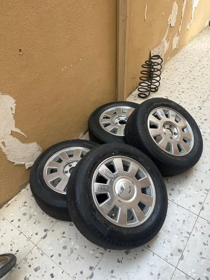 جنوط فورد ماركيز 2003 0