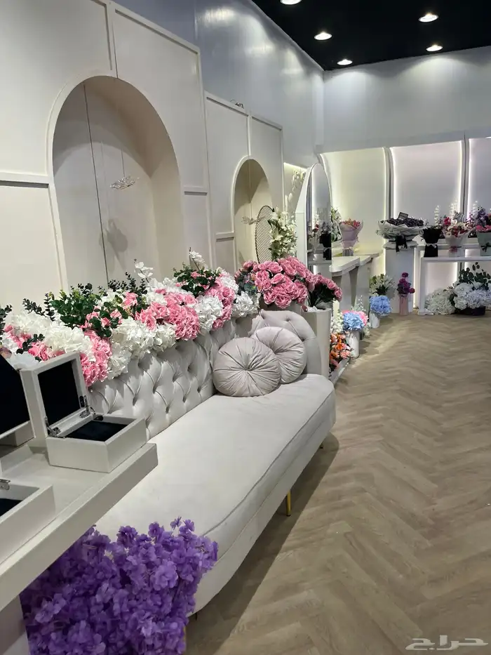 محل كوش وورد للبيع 4