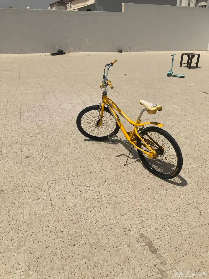 سيكل كوبرا مقاس 24 استعمال سنه نضيف مافيه اي خراب السعر 200 3