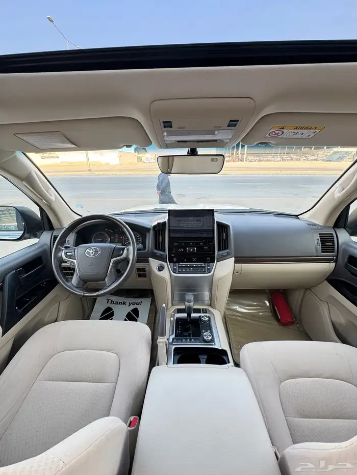 للبيع تويوتا لاندكروزر 2020 - 6 سلندر - بحالة الوكاله 11