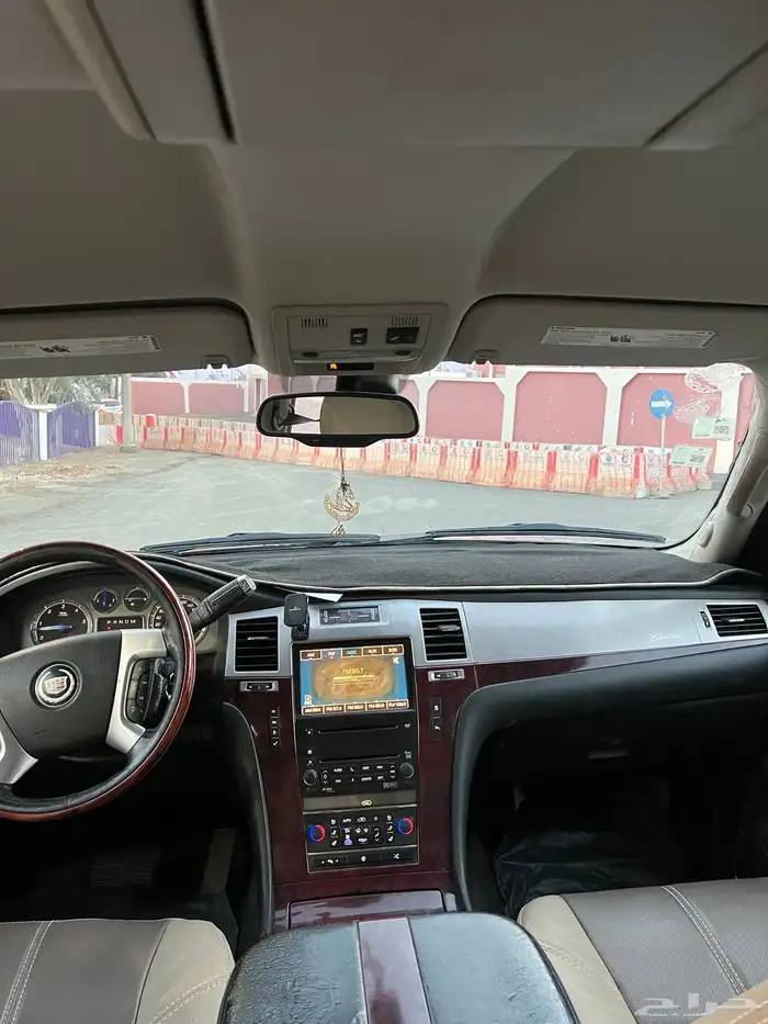 كاديلاك اسكاليد 7