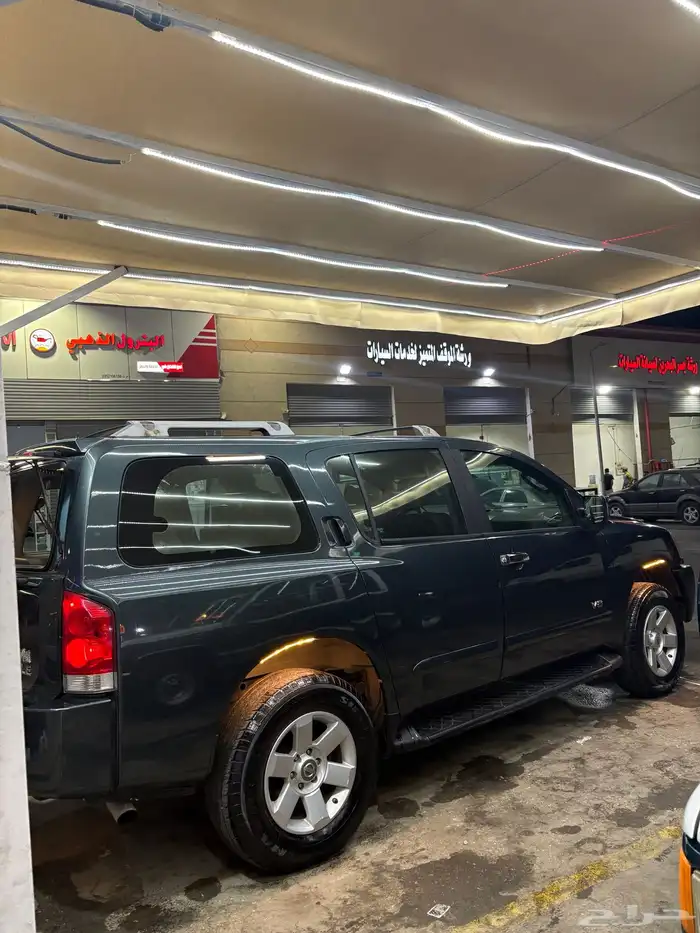 ارمادا 2005 ماشي 32000 تقريبا 2