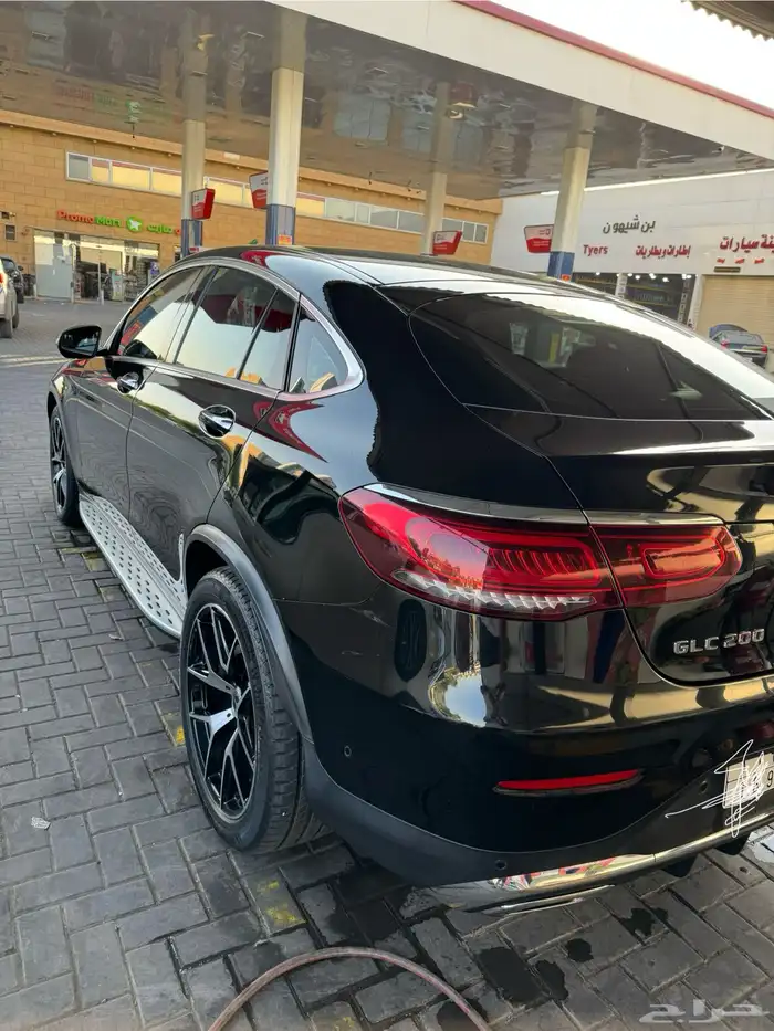 مرسيدس glc200 جفالي نظيفه جدا ممشى قليل 0