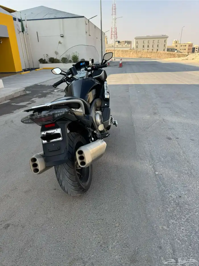 دباب  BMW K1600 GT 8