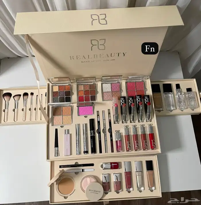 بوكس مكياج جديد ريل بيوتي 0