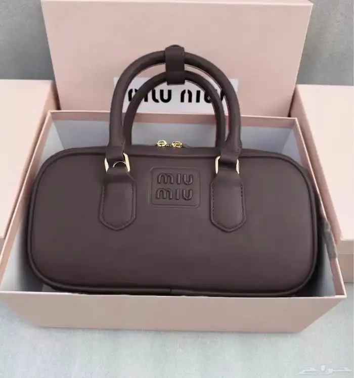 عرض الجملة الأقوى   شنط فاخرة بسعر 150 ريال فقط 8