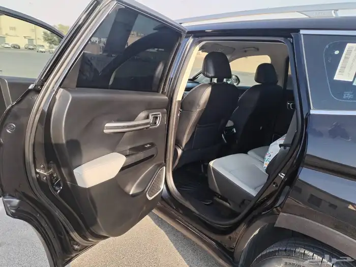 جيلي اوكفانجو 8