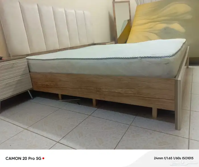 غرفة بدون دولاب 0