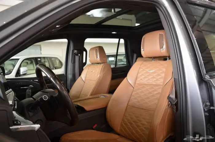 كاديلاك اسكاليد سبورت بلاتنيوم الجميح 2023 5