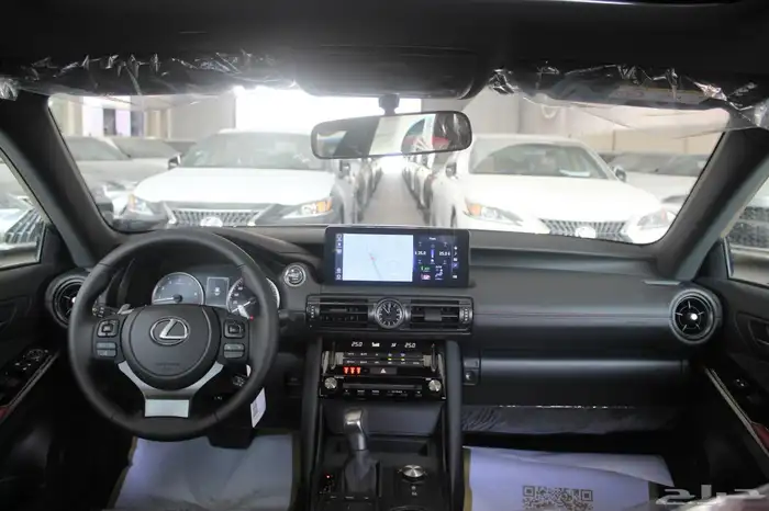 لكزس - IS350 CC - خليجي - 2025 17