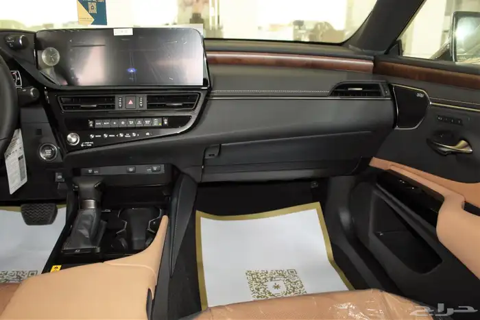 لكزس - ES350 DD - خليجي - 2025 - فل كامل 39