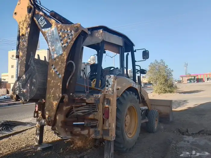 عرجا كتربلر عادي مقاس 422F2 موديل 2015 7