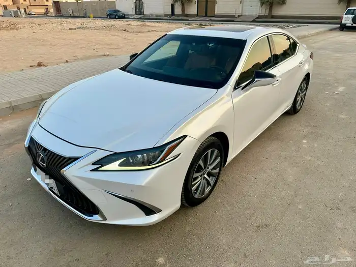 لكزس es300h 2019 نظيف جدا 7