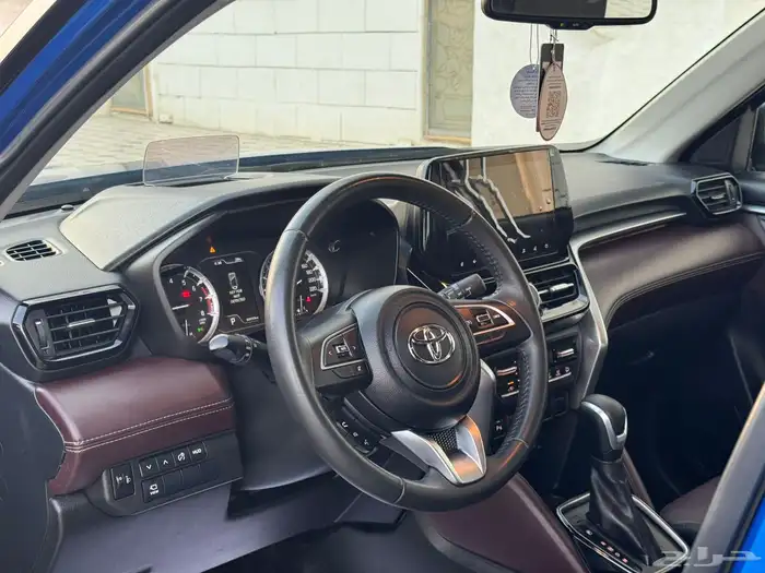 تويوتا اوربان كروزر 2024 فل كامل 15