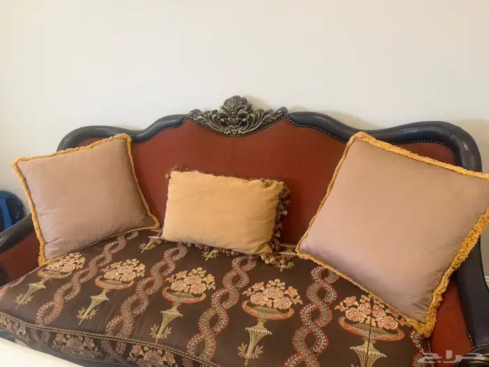 كنب صالون بحالة ممتازة 6